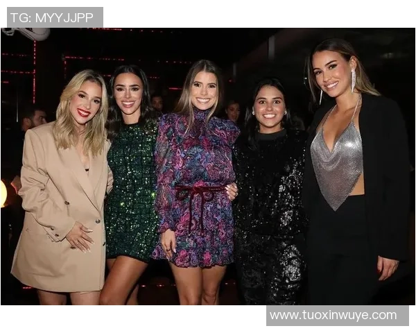 足球明星太太团的学历揭秘与她们的职业成就分析 足球明星太太团的学历揭秘与她们的职业成就分析